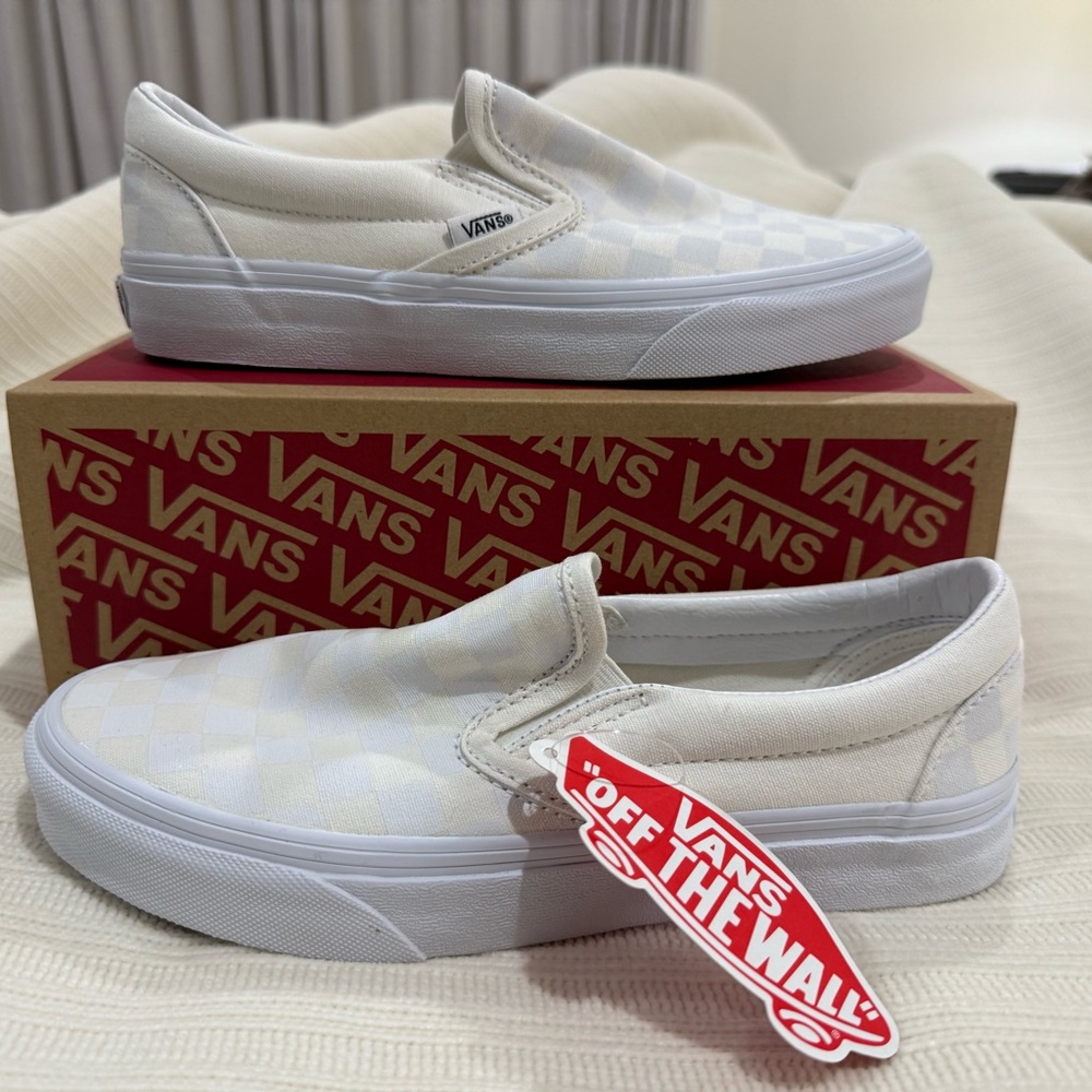 NIB Vans Classic Slip-on Checkerboard Truewhite Shoes Size 6.5 in Women’s.